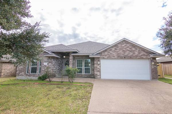 3726 Dove Hollow LN, College Station, TX 77845