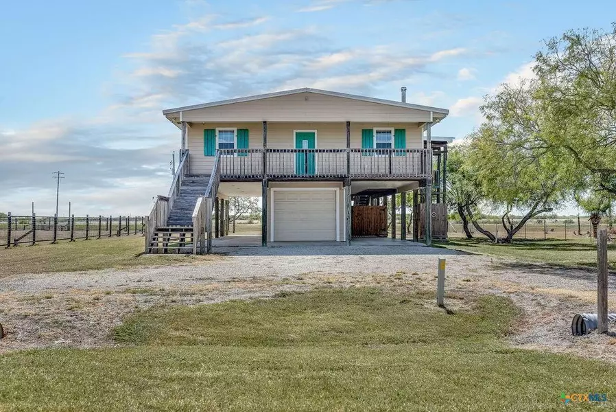 243 D ST, Port Lavaca, TX 77979