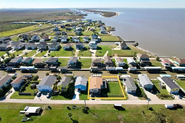 Crystal Beach, TX 77650,1331 Bay ST