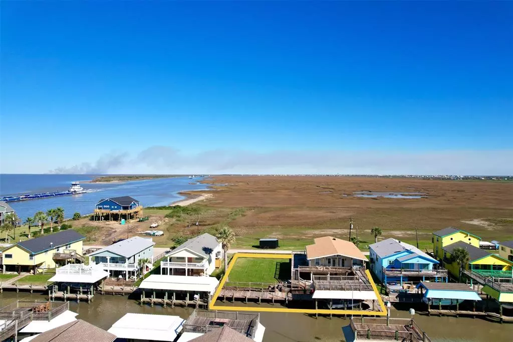 Crystal Beach, TX 77650,1331 Bay ST