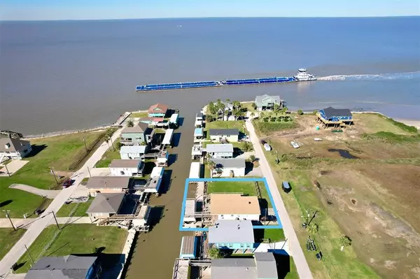 Crystal Beach, TX 77650,1331 Bay ST