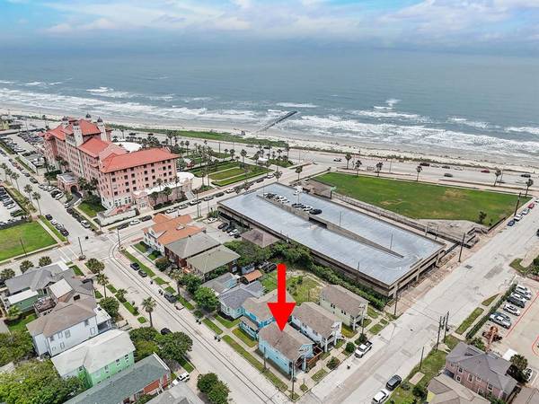 1902 22nd ST, Galveston, TX 77550