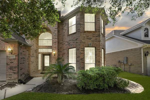 2703 Marble Brook LN, Pearland, TX 77584