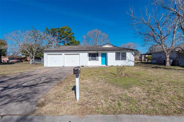 Alvin, TX 77511,716 Circle WAY