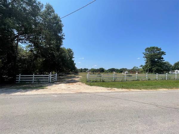 35535 Windmill RD, Hempstead, TX 77445