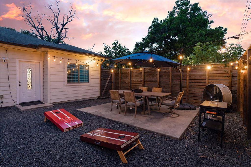 5106 Hardy ST, Houston, TX 77009