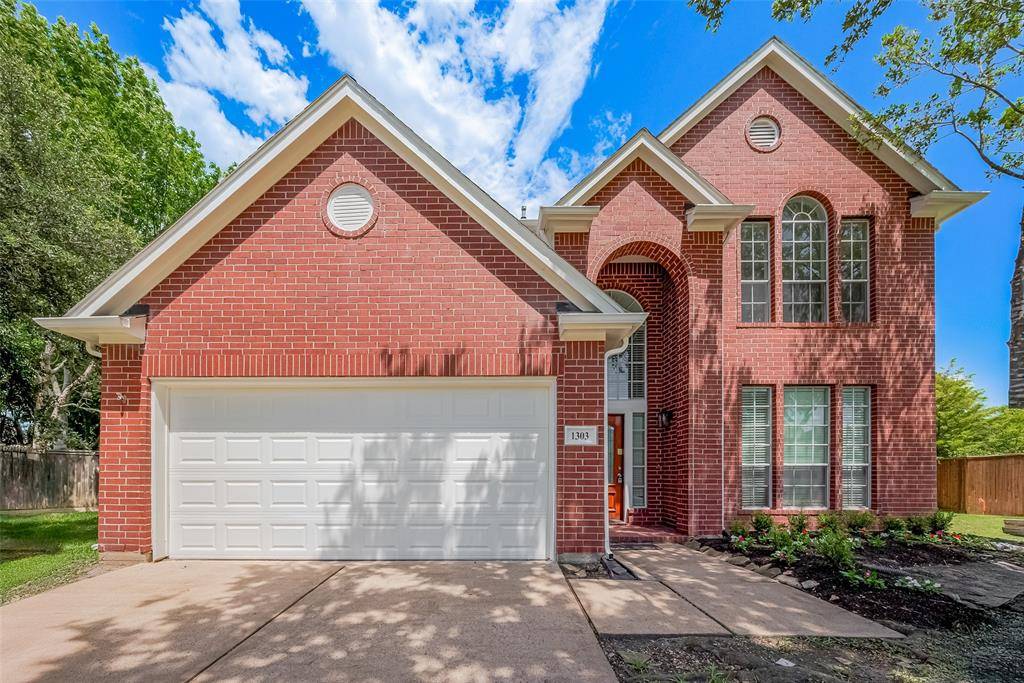 1303 Summer Terrace DR, Sugar Land, TX 77479