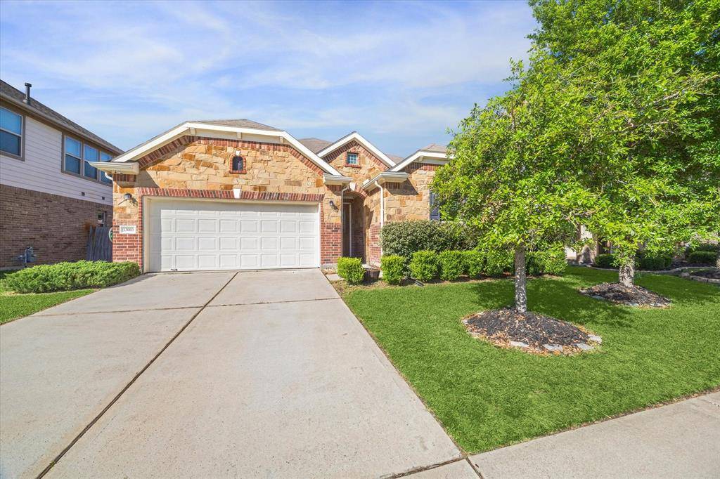 13003 Foxwood Creek LN, Houston, TX 77044