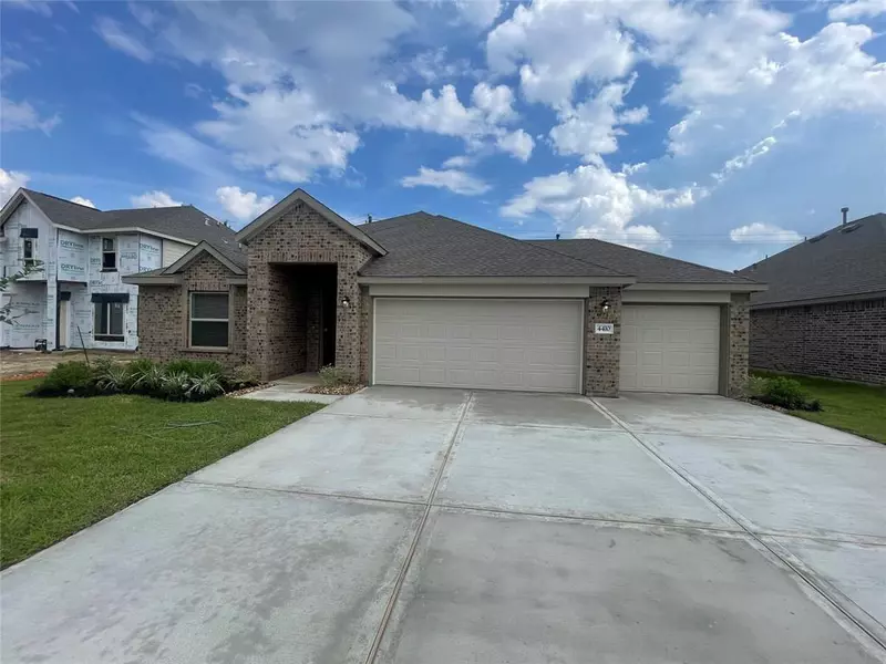 4410 Maple Turn DR, Baytown, TX 77521