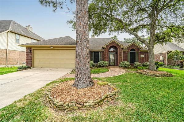 2927 Paisley Meadow DR, League City, TX 77573