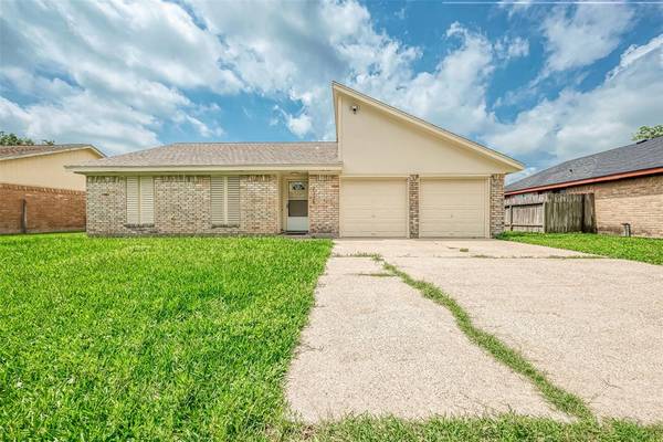 2325 38th AVE N, Texas City, TX 77590