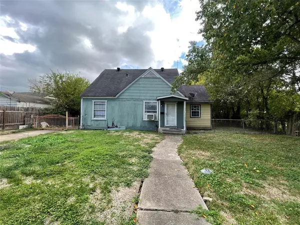 Houston, TX 77021,7107 Foster ST