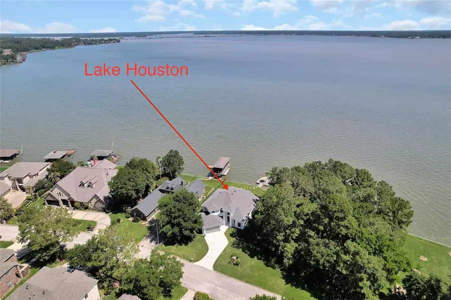 19323 Aquatic DR, Houston, TX 77346