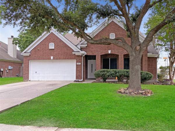 6831 Oak Walk DR, Humble, TX 77346