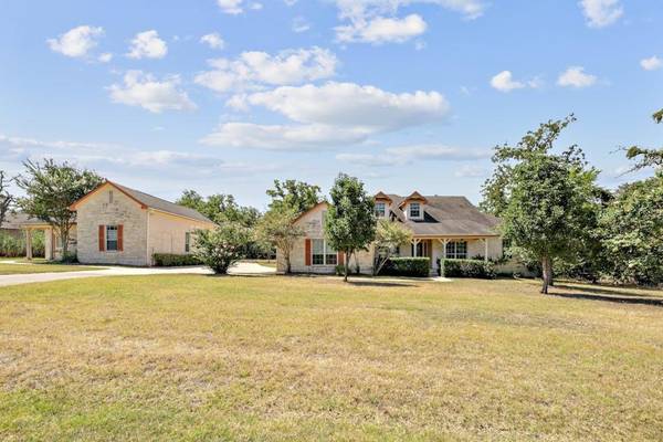 197 Eight Oaks DR, Bastrop, TX 78602