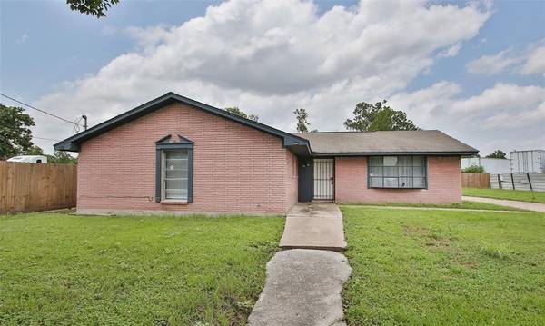 2032 W Little York RD, Houston, TX 77091