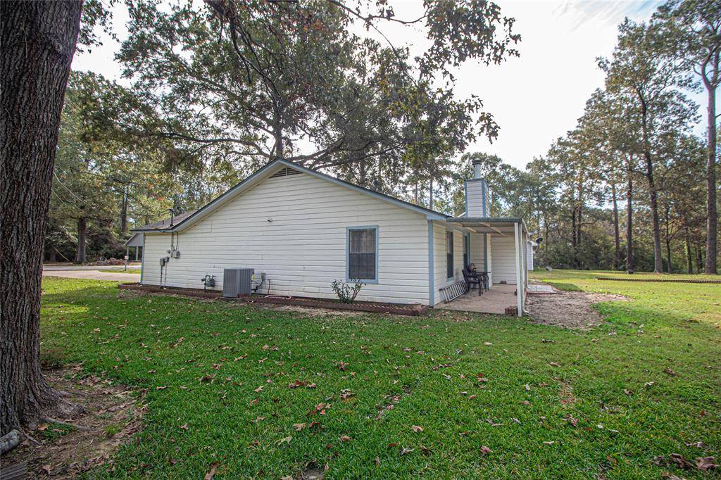 Onalaska, TX 77360,320 Bridgeview DR