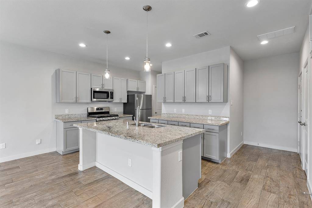 Houston, TX 77090,15010 Eagle Feather CT
