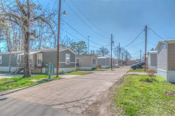 Vidor, TX 77662,455 W Davis LOOP