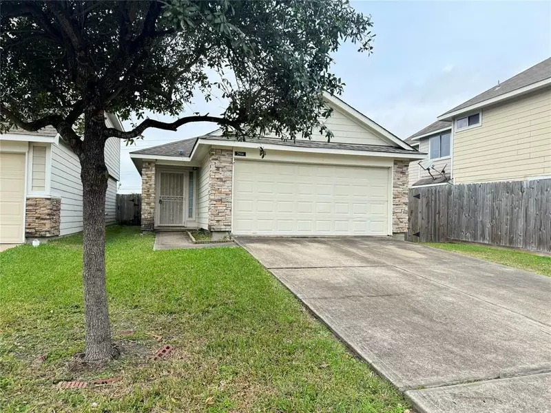 7814 Sun Rise LN, Houston, TX 77072