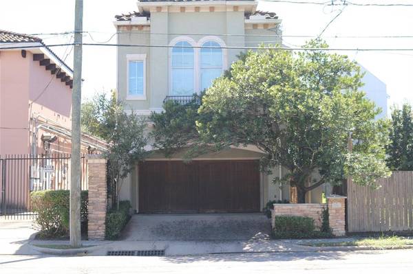 1216 E 29th ST, Houston, TX 77009