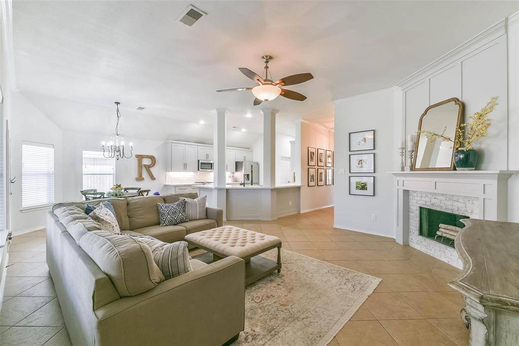 League City, TX 77573,419 Laddingford LN