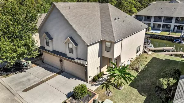 356 Old Aqua LNDG W, Conroe, TX 77356