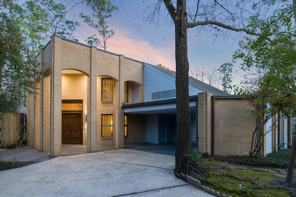 Houston, TX 77024,704 Holy Rood LN