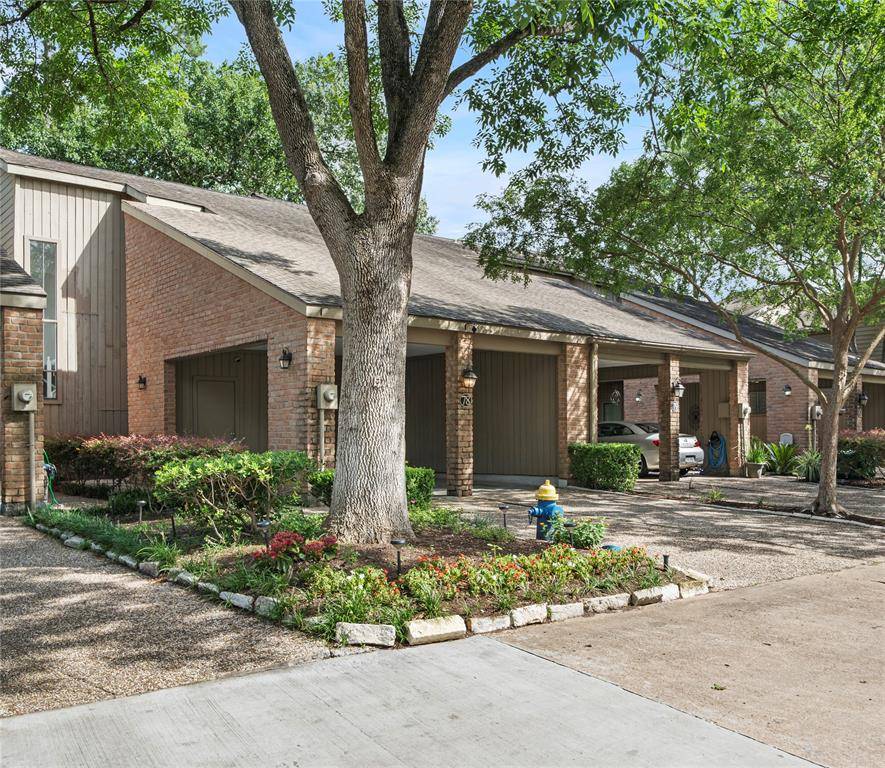 9400 Doliver DR #78, Houston, TX 77063
