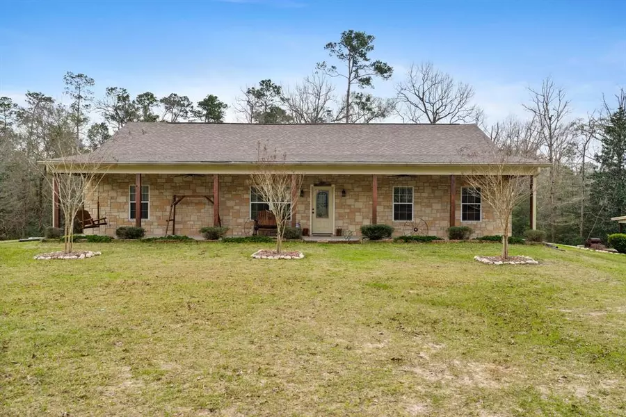 124 Slade RD, Livingston, TX 77351