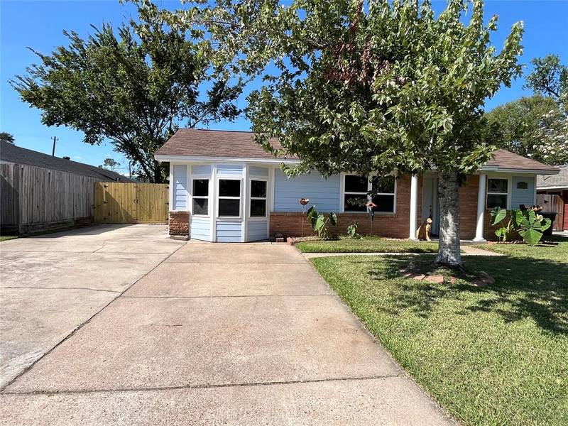 5914 Nina Lee, Houston, TX 77092