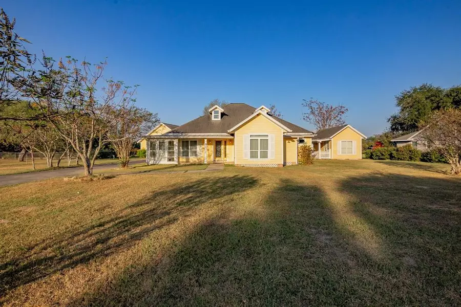 49 Lakeplace St, Victoria, TX 77905