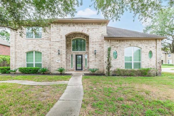 5323 Handbrook DR, Houston, TX 77069