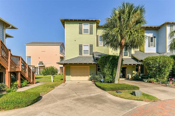 2807 Merida CT, Galveston, TX 77554