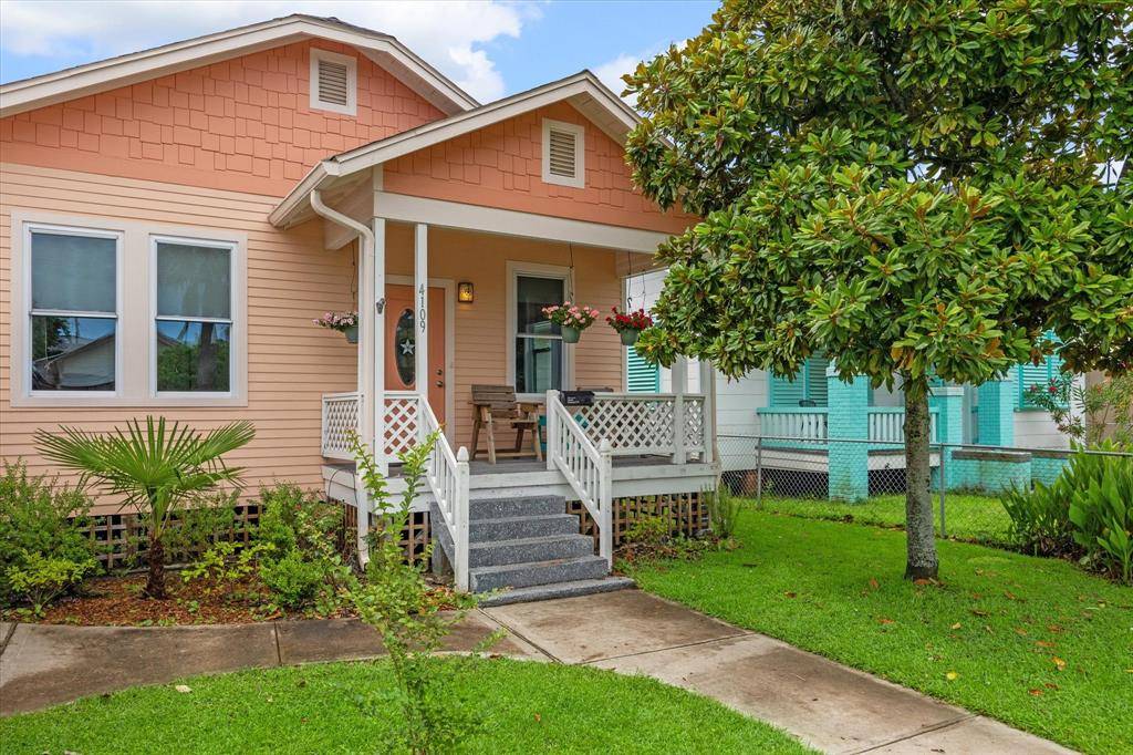 4109 Avenue R, Galveston, TX 77550