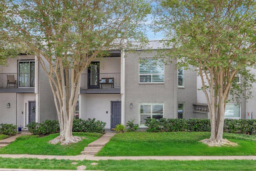 1300 Augusta DR #23, Houston, TX 77057