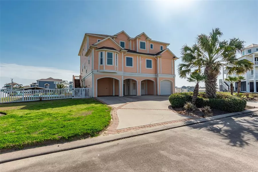 4010 S Sunset Bay DR, Galveston, TX 77554