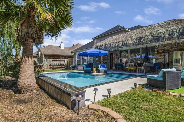 810 Hallmark Oak ST,  Seabrook,  TX 77586