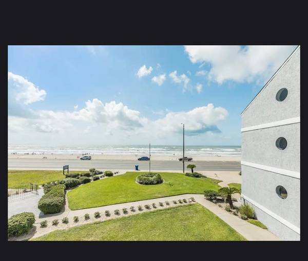 7600 Seawall BLVD #208,  Galveston,  TX 77551