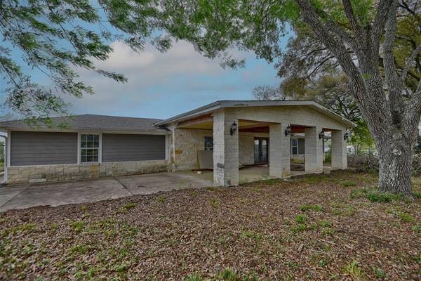 4401 Nicholson Lake RD, Chappell Hill, TX 77426