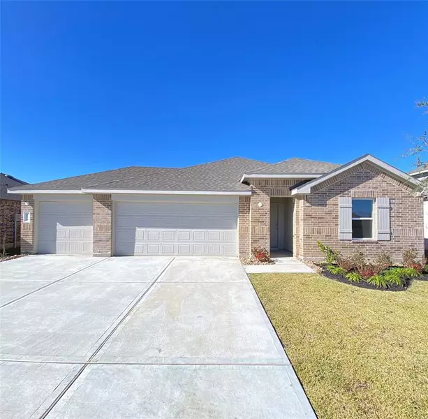 456 Lampasas TRL, Dayton, TX 77535