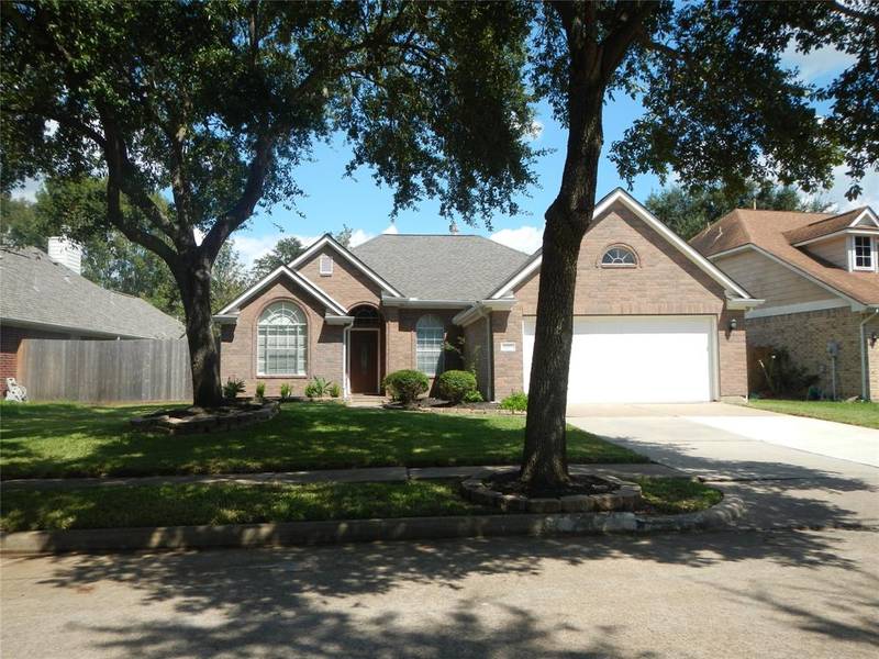 1203 Foxland Chase ST, Sugar Land, TX 77479