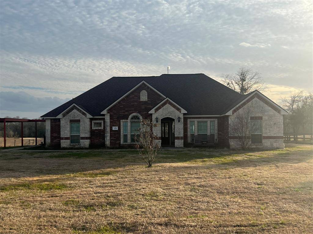 3199 Deer Valley LN,  Sealy,  TX 77474