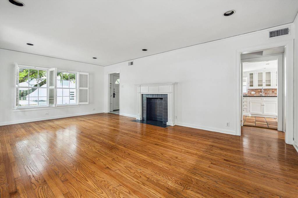 Houston, TX 77098,2127 Milford ST