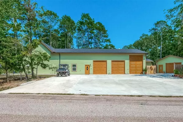 11 Wentworth Lane, Coldspring, TX 77331