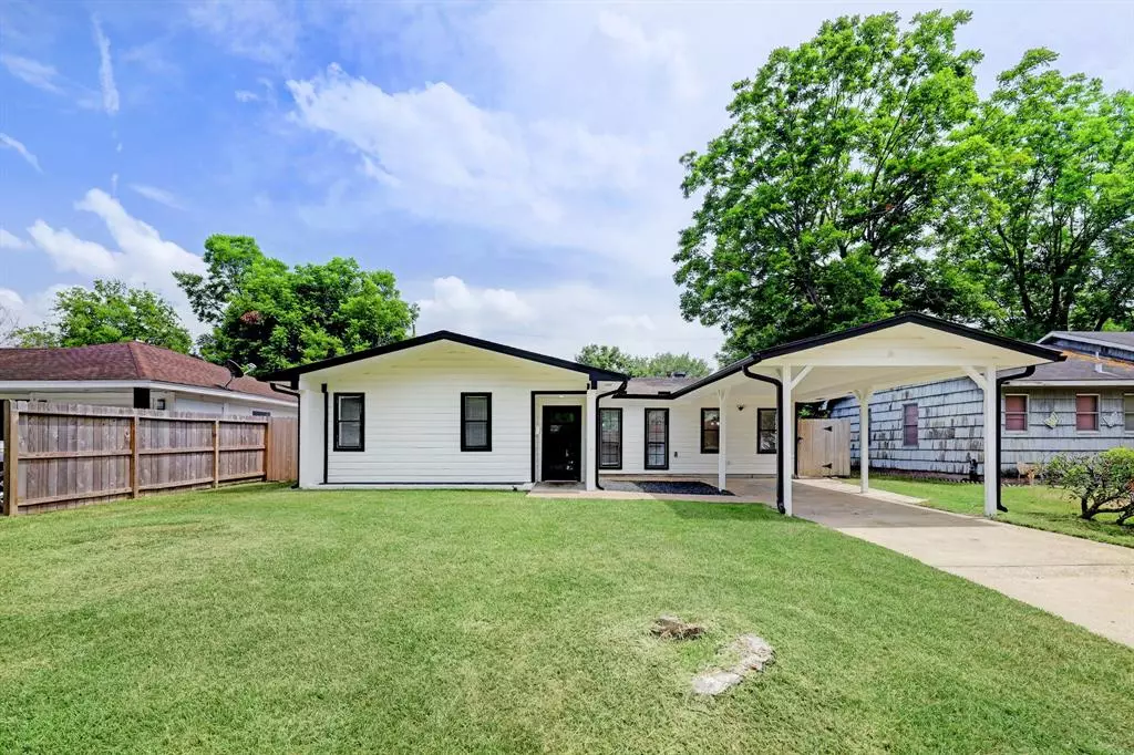 Houston, TX 77092,6323 Lodge ST