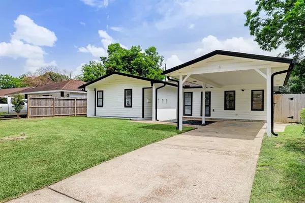 Houston, TX 77092,6323 Lodge ST