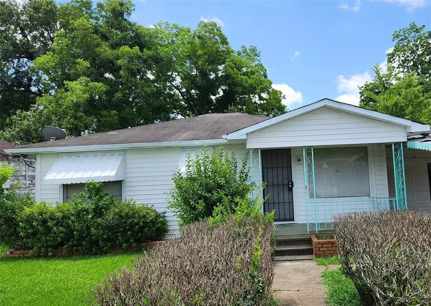 4414 Caplin ST, Houston, TX 77026