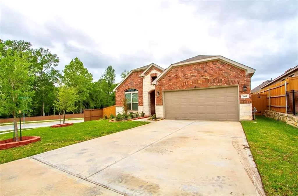 Conroe, TX 77304,907 Golden Willow LN