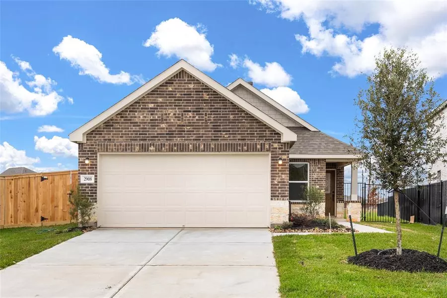 2908 Shimmer Edge DR, Katy, TX 77493